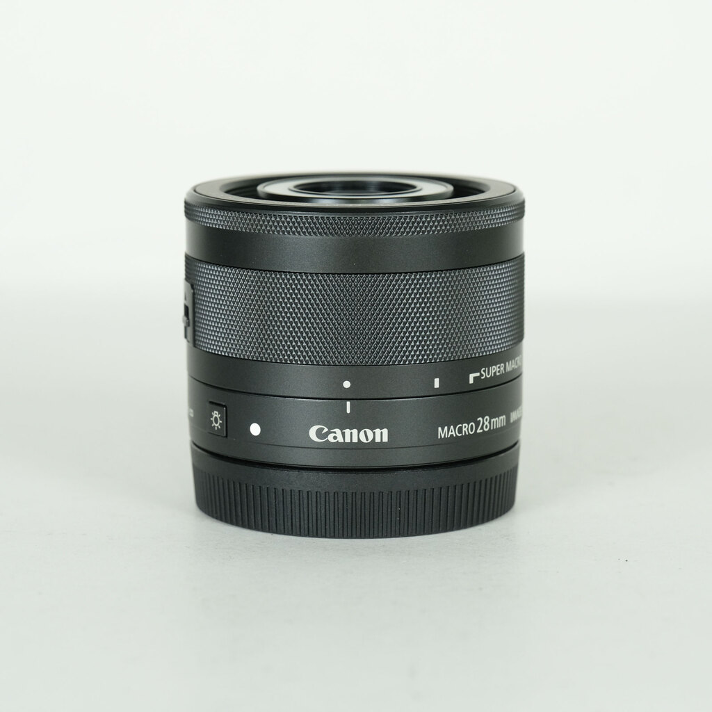 Canon EF-M28mm F3.5 マクロ IS STMの出品 | ONE SCENE（ワンシーン）