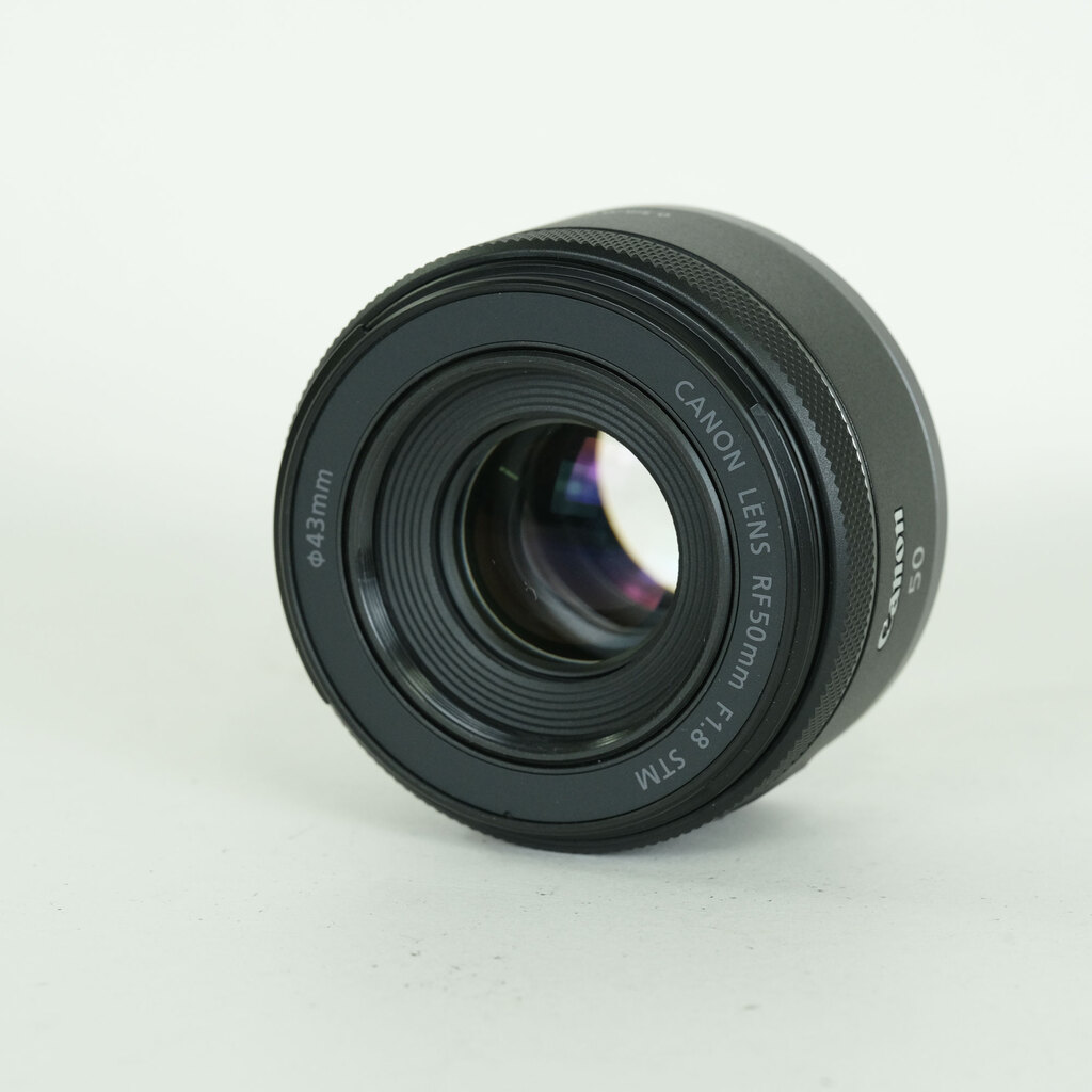 Canon RF50mm F1.8 STM Canon RF50mm F1.8 STM