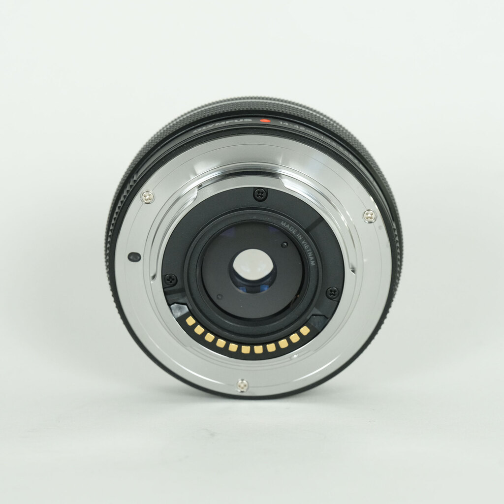 OLYMPUS M.ZUIKO DIGITAL ED 14-42mm F3.5-5.6 EZ ブラック