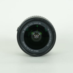 Nikon AF-S DX NIKKOR 18-55mm F3.5-5.6 G VR