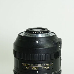 Nikon AF-S DX NIKKOR 18-300mm f/3.5-6.3G ED VR