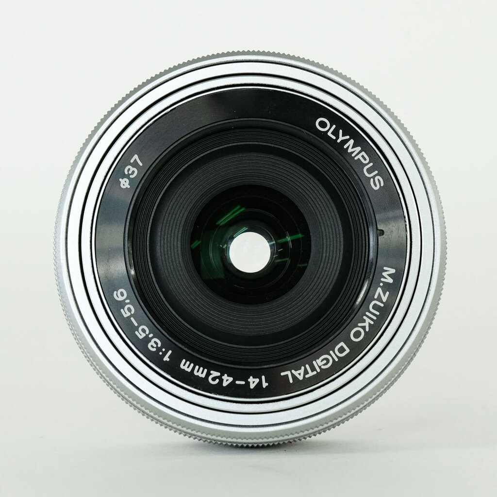 OLYMPUS M.ZUIKO DIGITAL ED 14-42mm F3.5-5.6 EZ シルバー