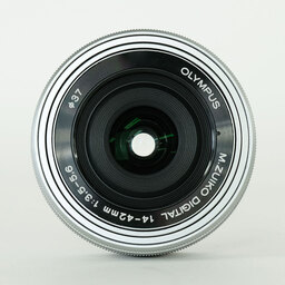 OLYMPUS M.ZUIKO DIGITAL ED 14-42mm F3.5-5.6 EZ シルバー