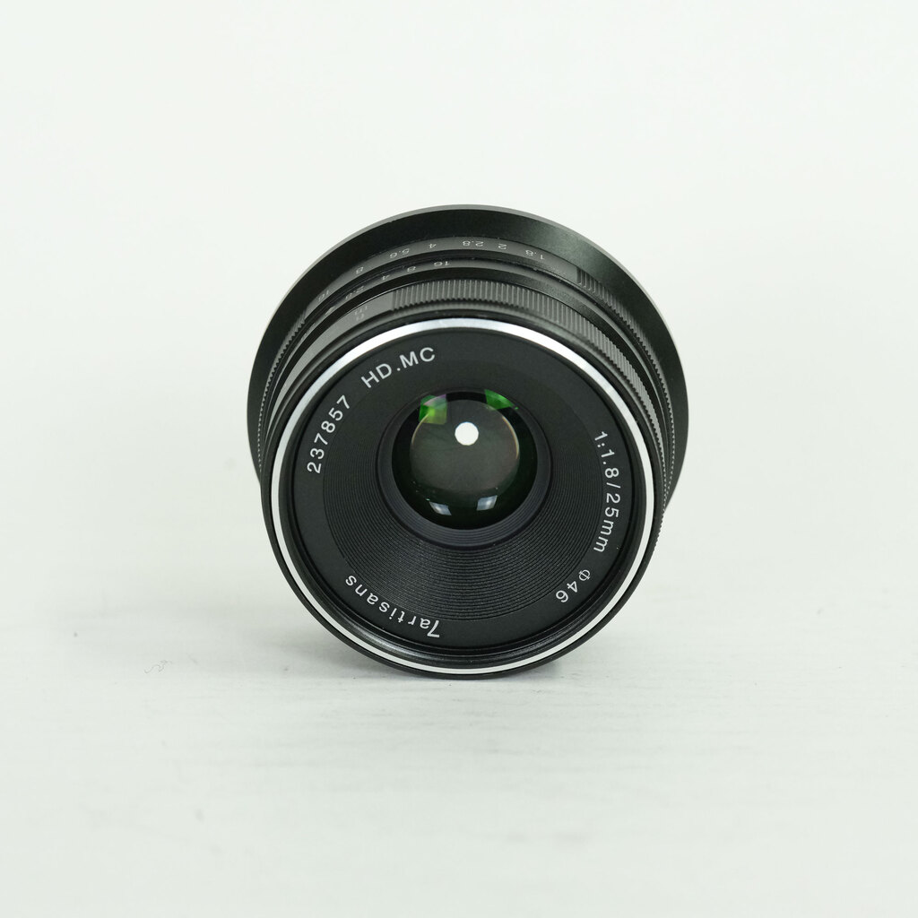 七工匠 7artisans 25mm F1.8 (フジフイルムX用) シルバー