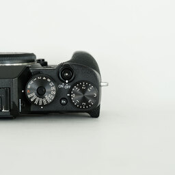 FUJIFILM X-T2 FUJIFILM X-T2