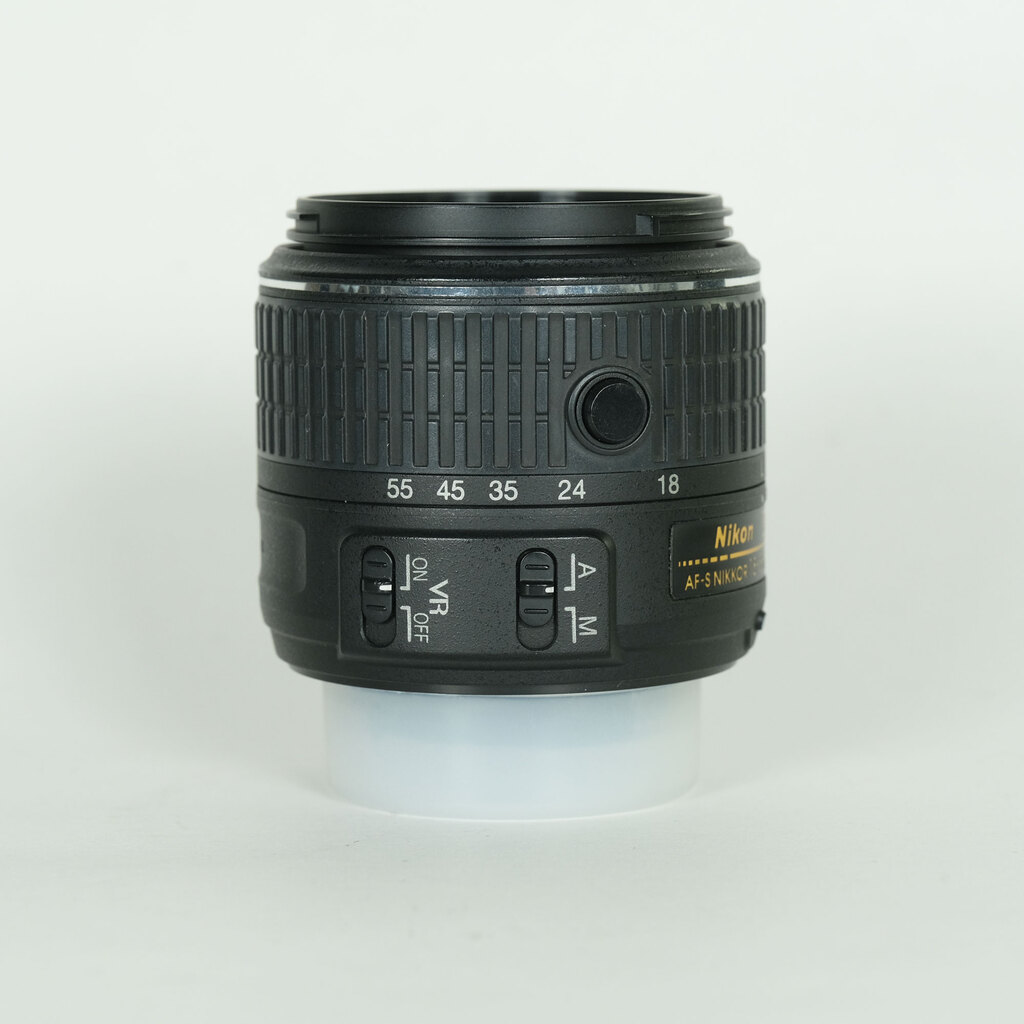Nikon AF-S DX NIKKOR 18-55mm f3.5-5.6G VR II