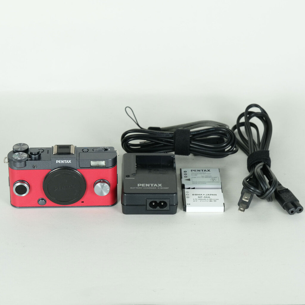 PENTAX Q-S1 ボディ ガンメタル×カーマインレッドの出品 | ONE SCENE