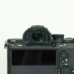 SONY α7 III（ILCE-7M3）