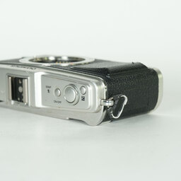 OLYMPUS PEN E-P1 ボディ シルバー