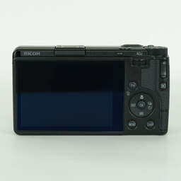 RICOH GR IV