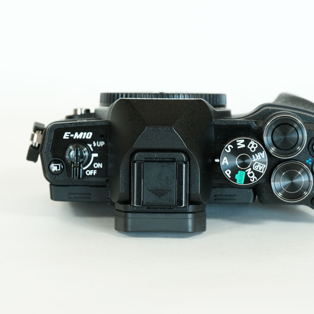 〈aruku様〉OLYMPUS OM-D E-M10 Mark IV ボディのみ aruku様〉OLYMPUS OM-D E-M10 Mark IV ボディのみ - メルカリ