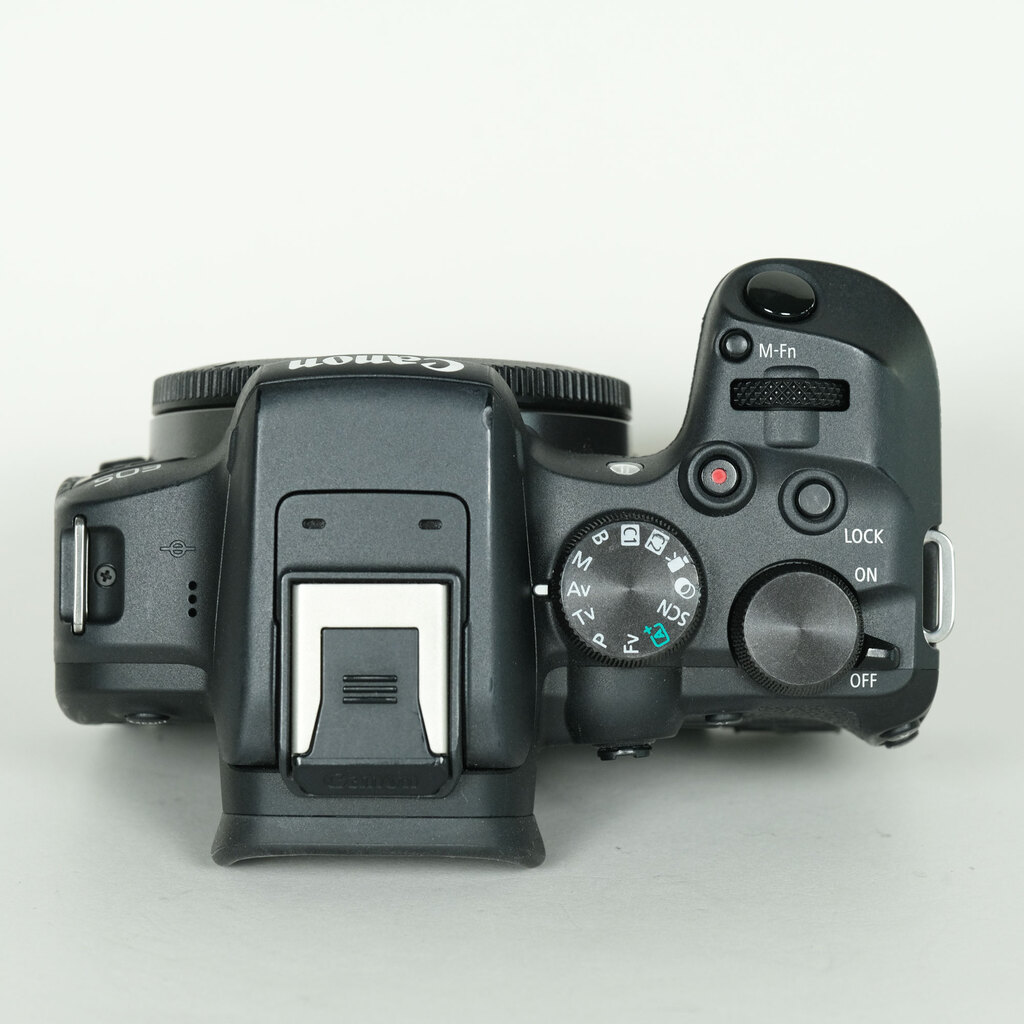 Canon EOS R10 Canon EOS R10