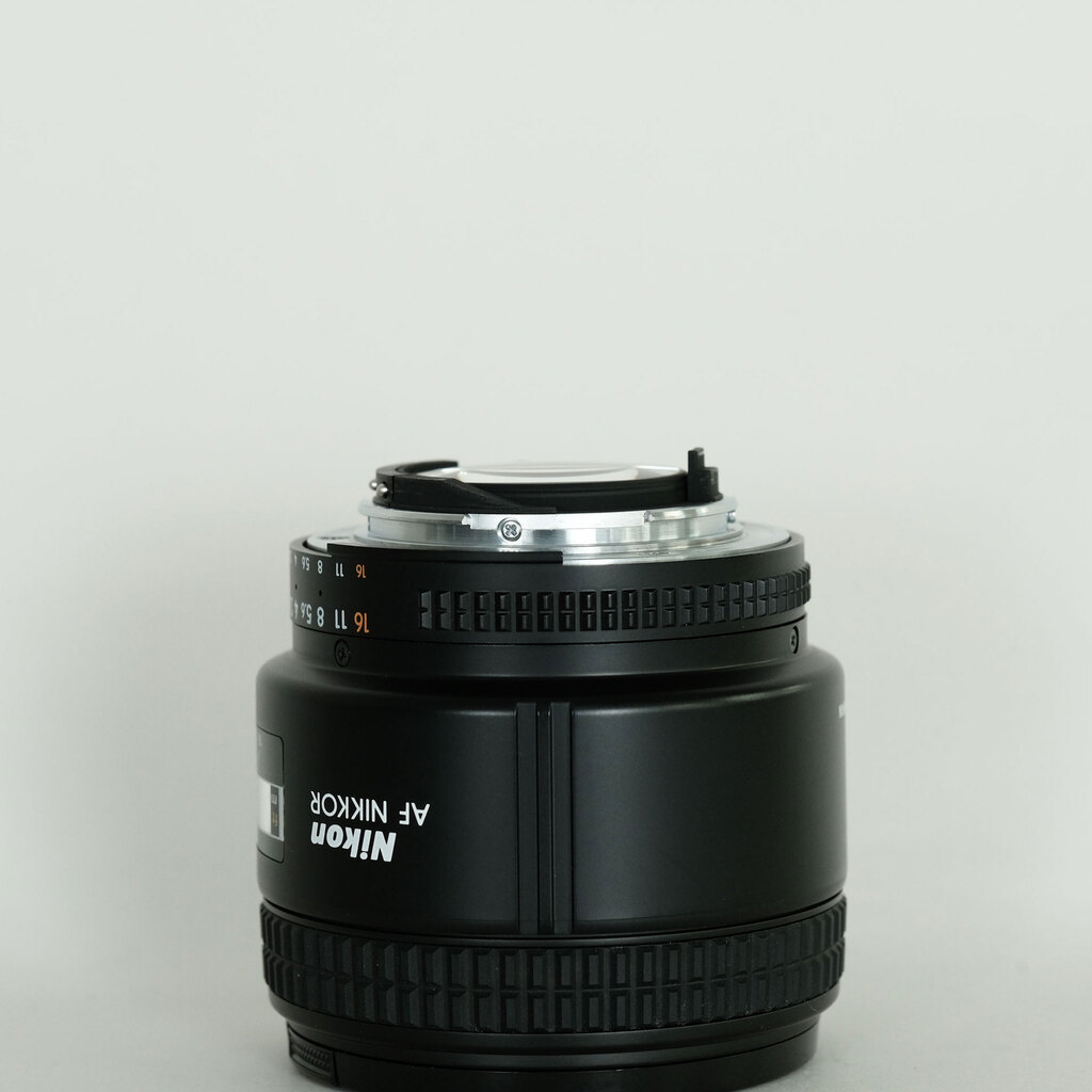 Nikon Ai AF Nikkor 85mm f/1.8D