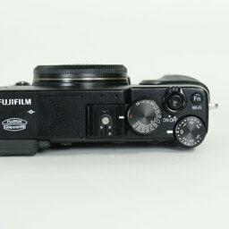 FUJIFILM X-E2