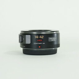 Panasonic LUMIX G X VARIO PZ 14-42mm / F3.5-5.6 ASPH. / POWER O.I.S. Panasonic LUMIX G X VARIO PZ 14-42mm / F3.5-5.6 ASPH. / POWER O.I.S.