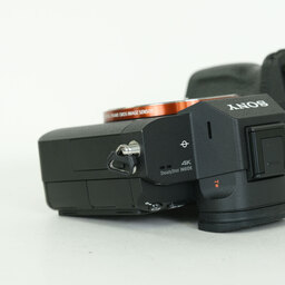 SONY α7 III（ILCE-7M3）