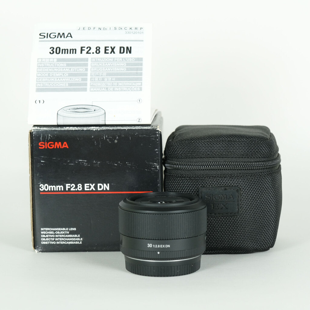 SIGMA 30mm F2.8 EX DN [マイクロフォーサーズ用]の出品 | ONE SCENE