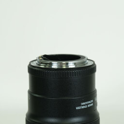 Canon EF100mm F2.8Lマクロ IS USM