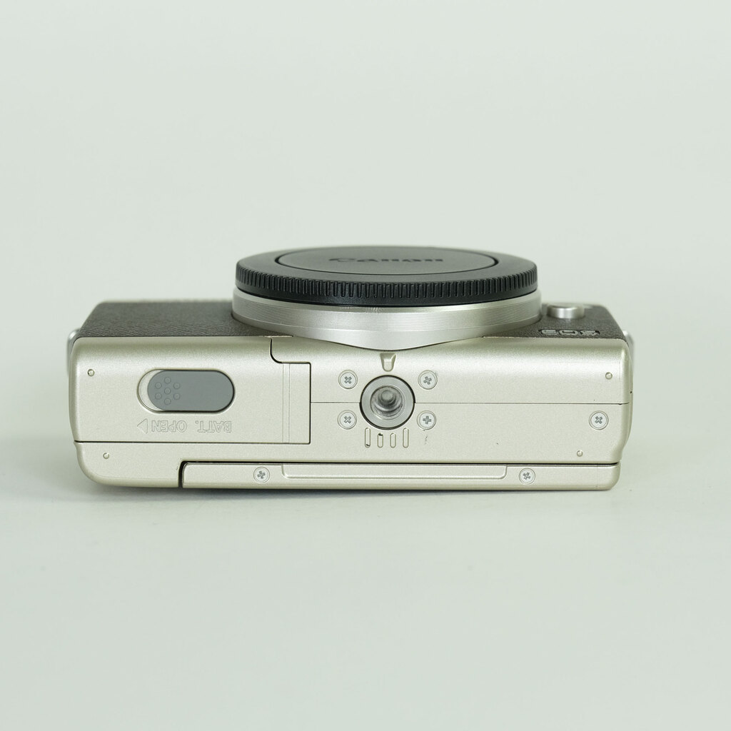 Canon EOS M200 ボディ リミテッドゴールド