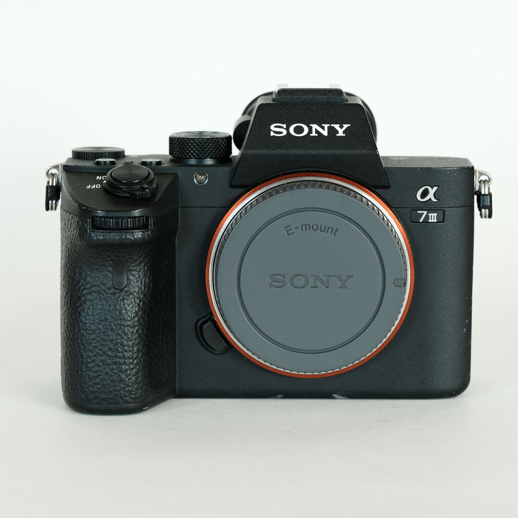 SONY α7 III(ILCE-7M3) SONY α7 III(ILCE-7M3)