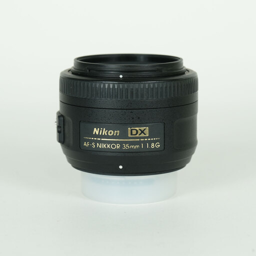 Nikon AF-S DX NIKKOR 35mm f/1.8G Nikon AF-S DX NIKKOR 35mm f/1.8G