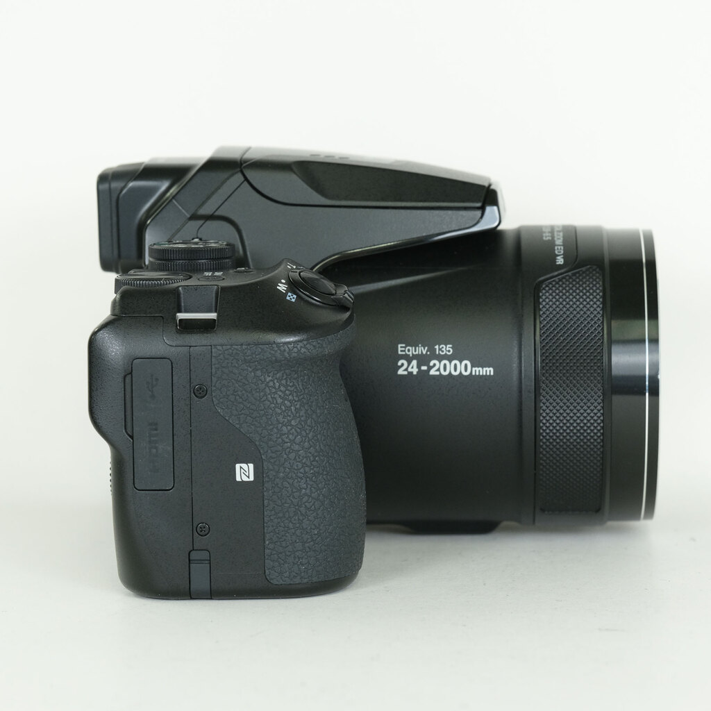 Nikon COOLPIX P900