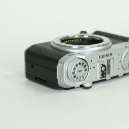 FUJIFILM X-M5 FUJIFILM X-M5