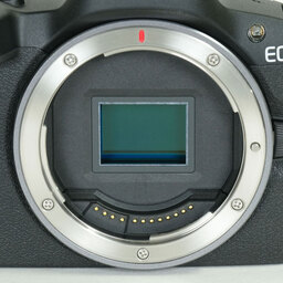 Canon EOS R50