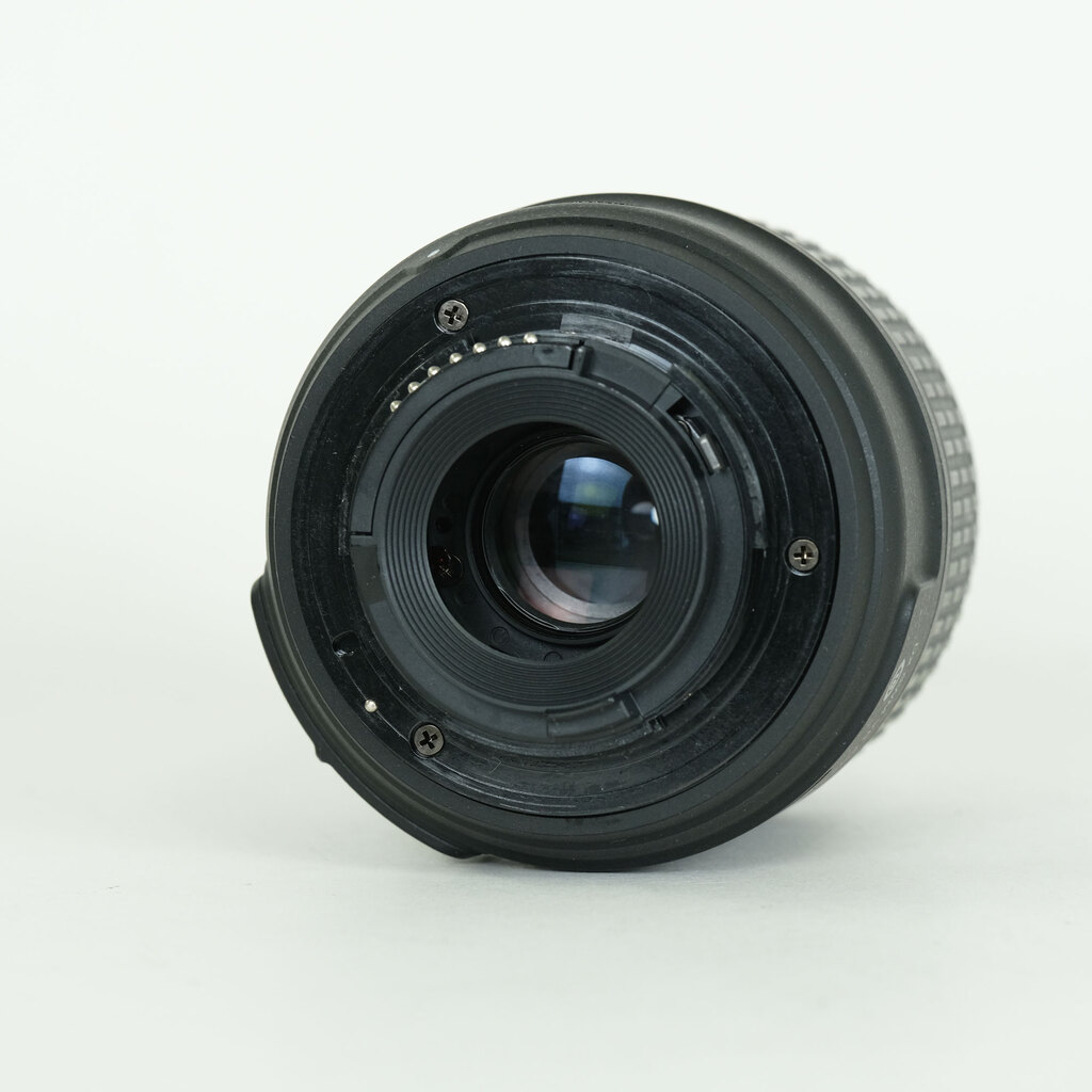 Nikon AF-S DX NIKKOR 18-55mm F3.5-5.6 G VR