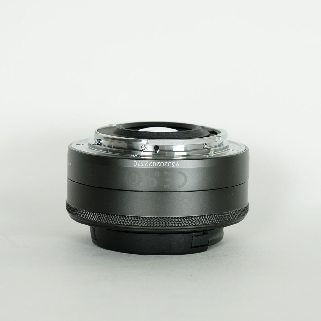 Canon EF-M22mm F2 STM Canon EF-M22mm F2 STM