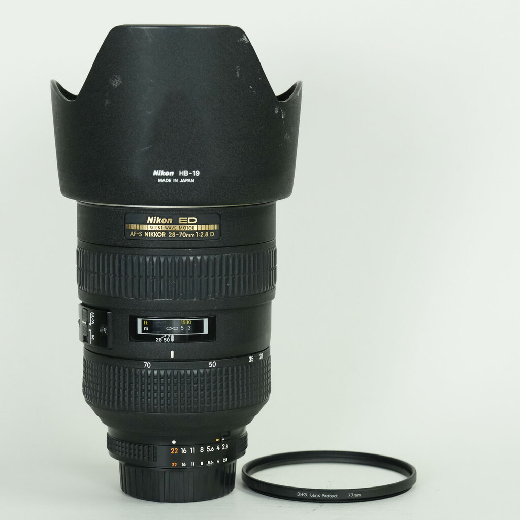 Nikon AF-S ED 28-70mm F2.8 D ブラック