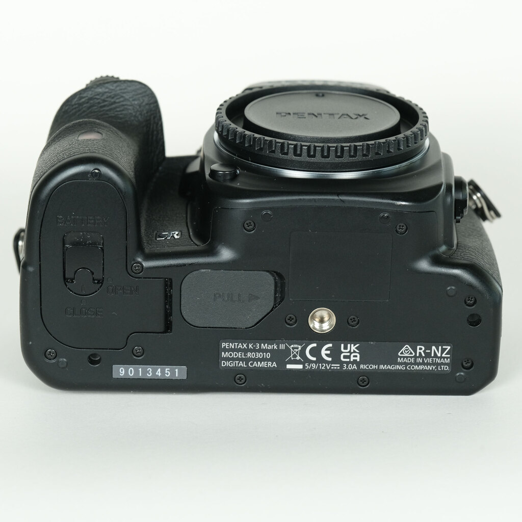PENTAX K-3 Mark III Monochrome PENTAX K-3 Mark III Monochrome