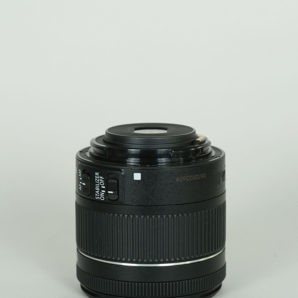 Canon EF-S18-55mm F4-5.6 IS STM