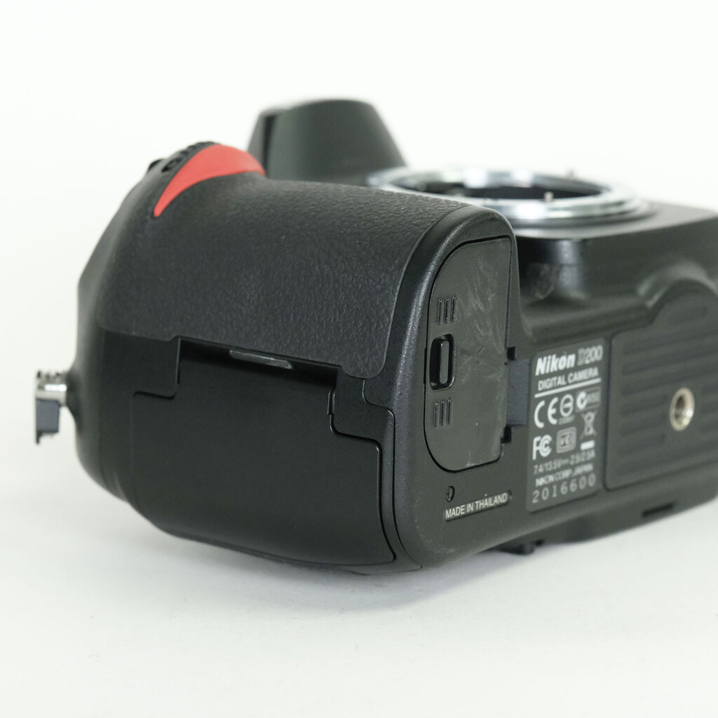 Nikon D200 ボディ
