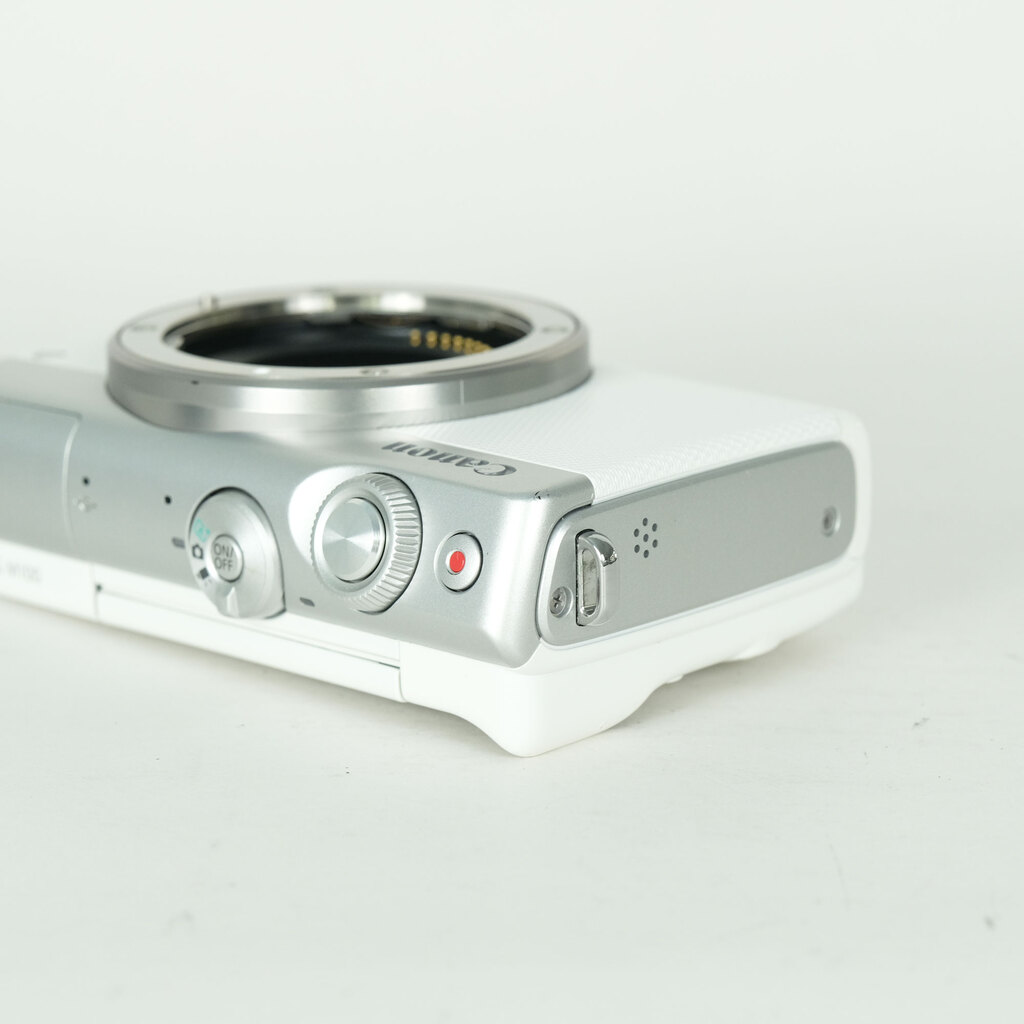 Canon EOS M100の出品 | ONE SCENE（ワンシーン）