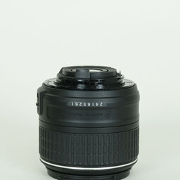 Nikon AF-S DX NIKKOR 18-55mm f3.5-5.6G VR II Nikon AF-S DX NIKKOR 18-55mm f3.5-5.6G VR II