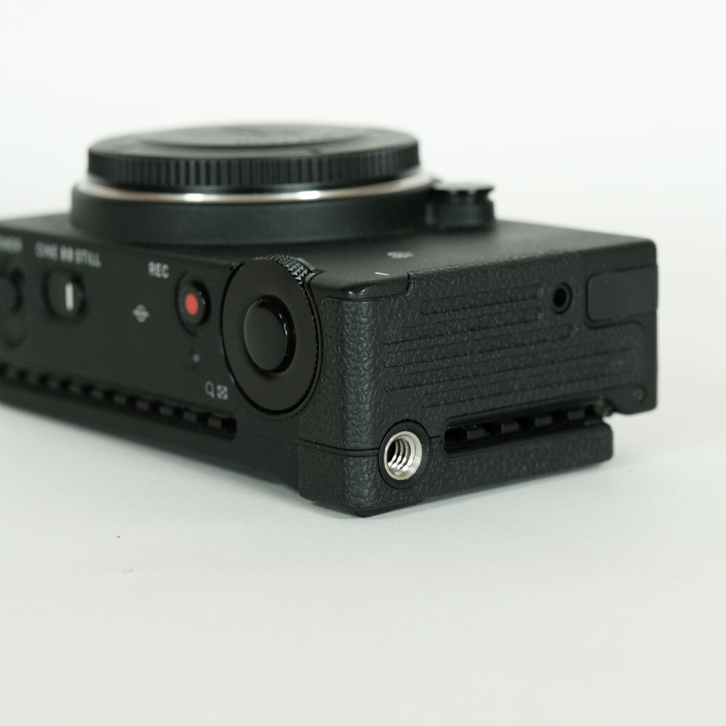 SIGMA fp ボディーのみ　多数おまけ付き SIGMA fp ボディ レンズセット おまけ付き SIGMA fp ボディ レンズ