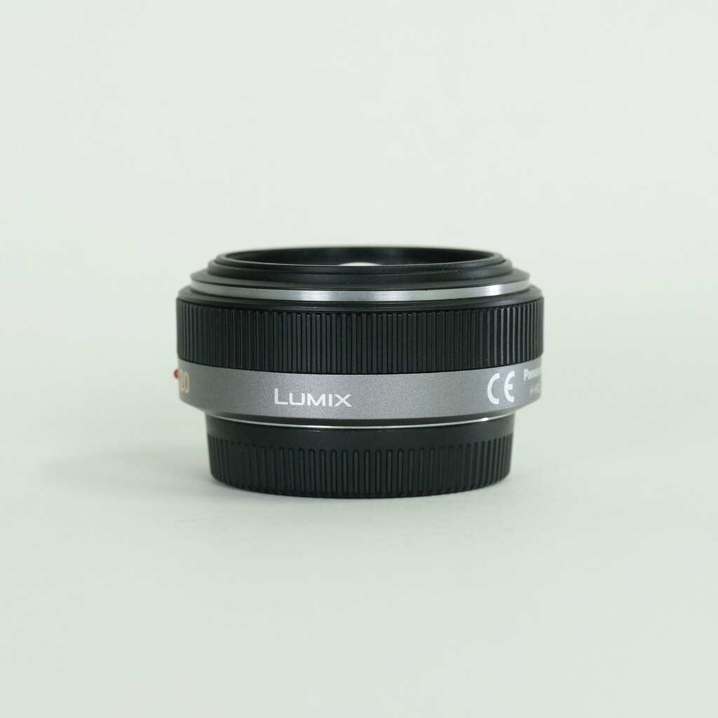 Panasonic LUMIX G 20mm F1.7 ASPH. H-H020