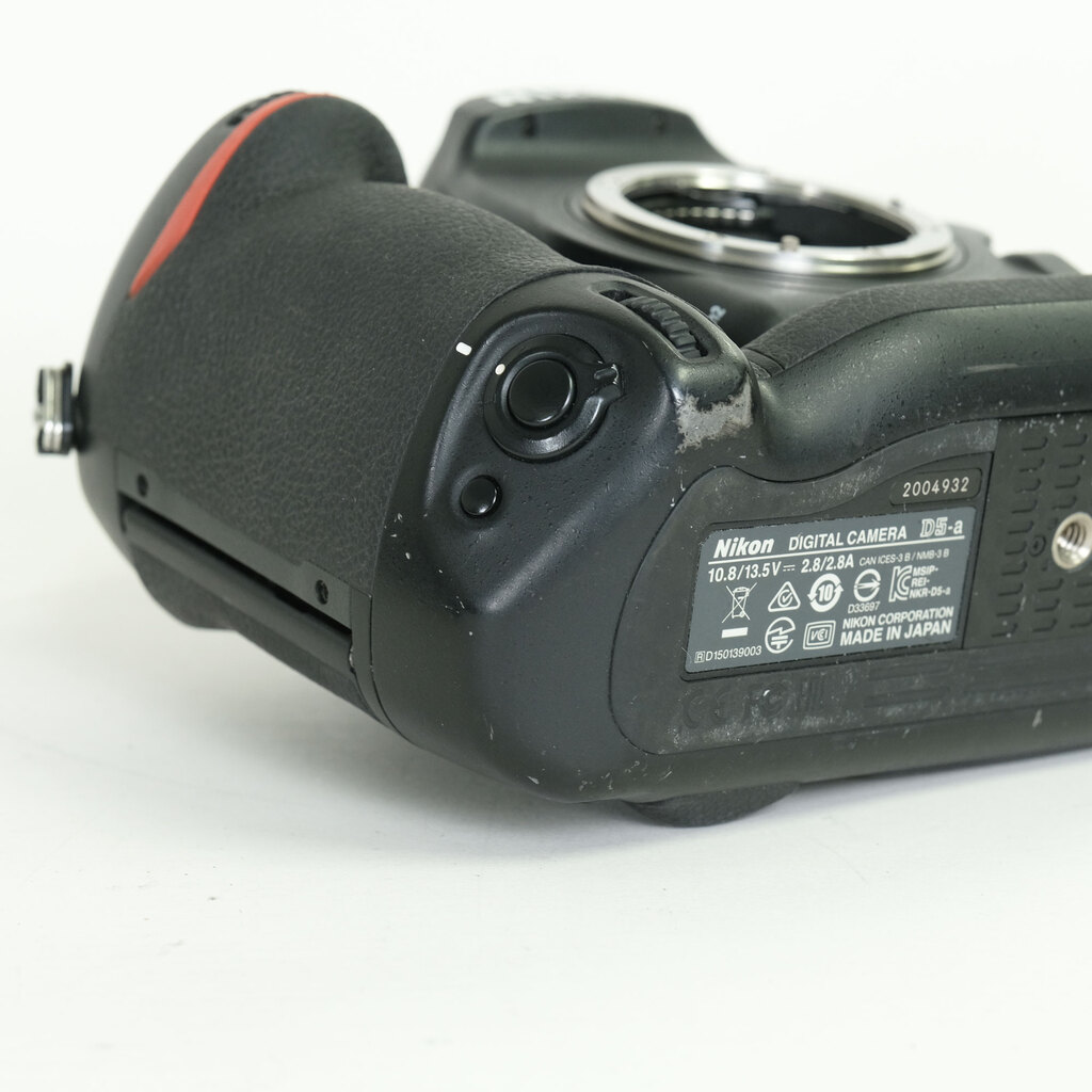 Nikon D5