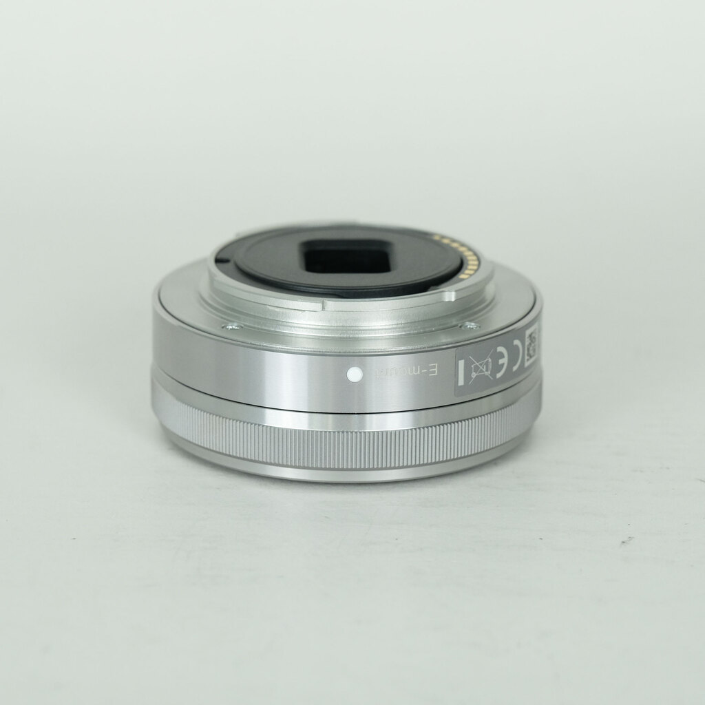 SONY E 16mm F2.8 SEL16F28の出品 | ONE SCENE（ワンシーン）