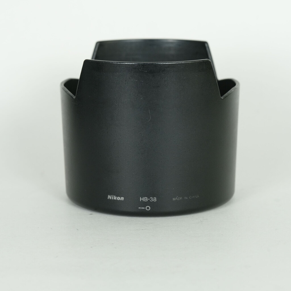 Nikon AF-S VR Micro-Nikkor 105mm f/2.8G IF-ED Nikon AF-S VR Micro-Nikkor 105mm f/2.8G IF-ED