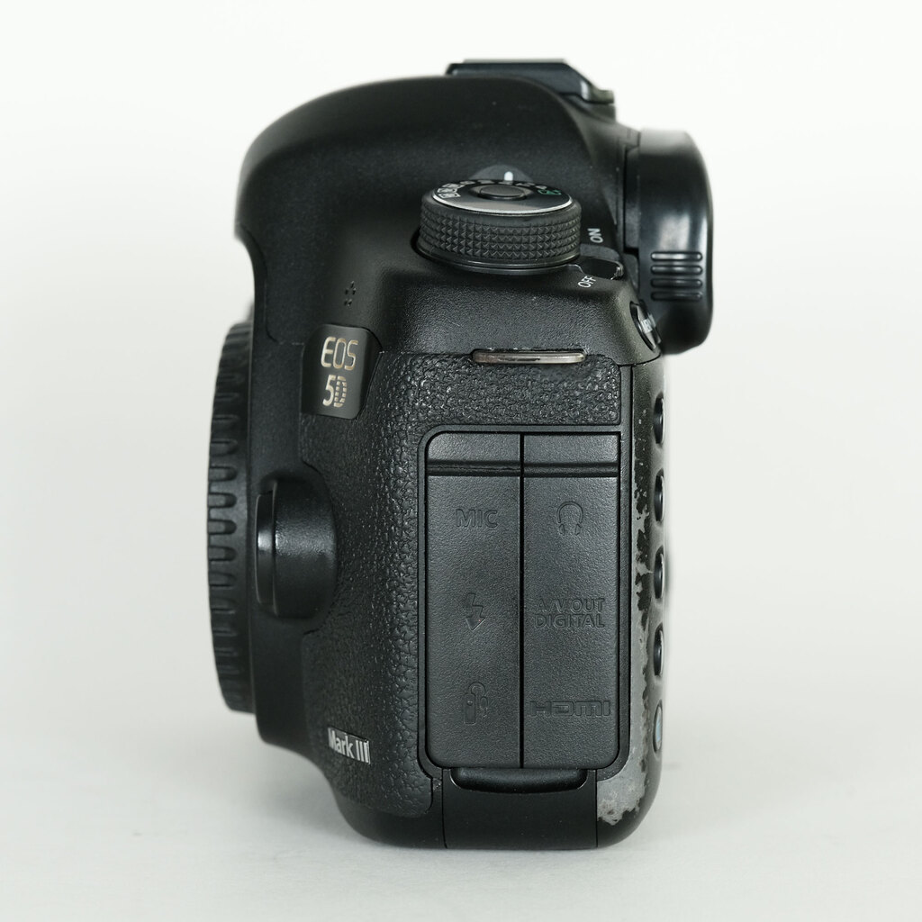 Canon EOS 5D Mark III