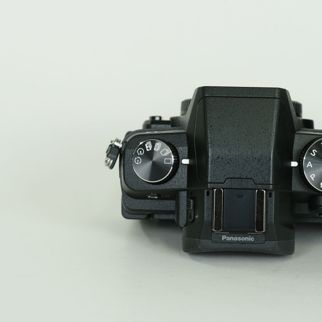 Panasonic LUMIX DMC-G8