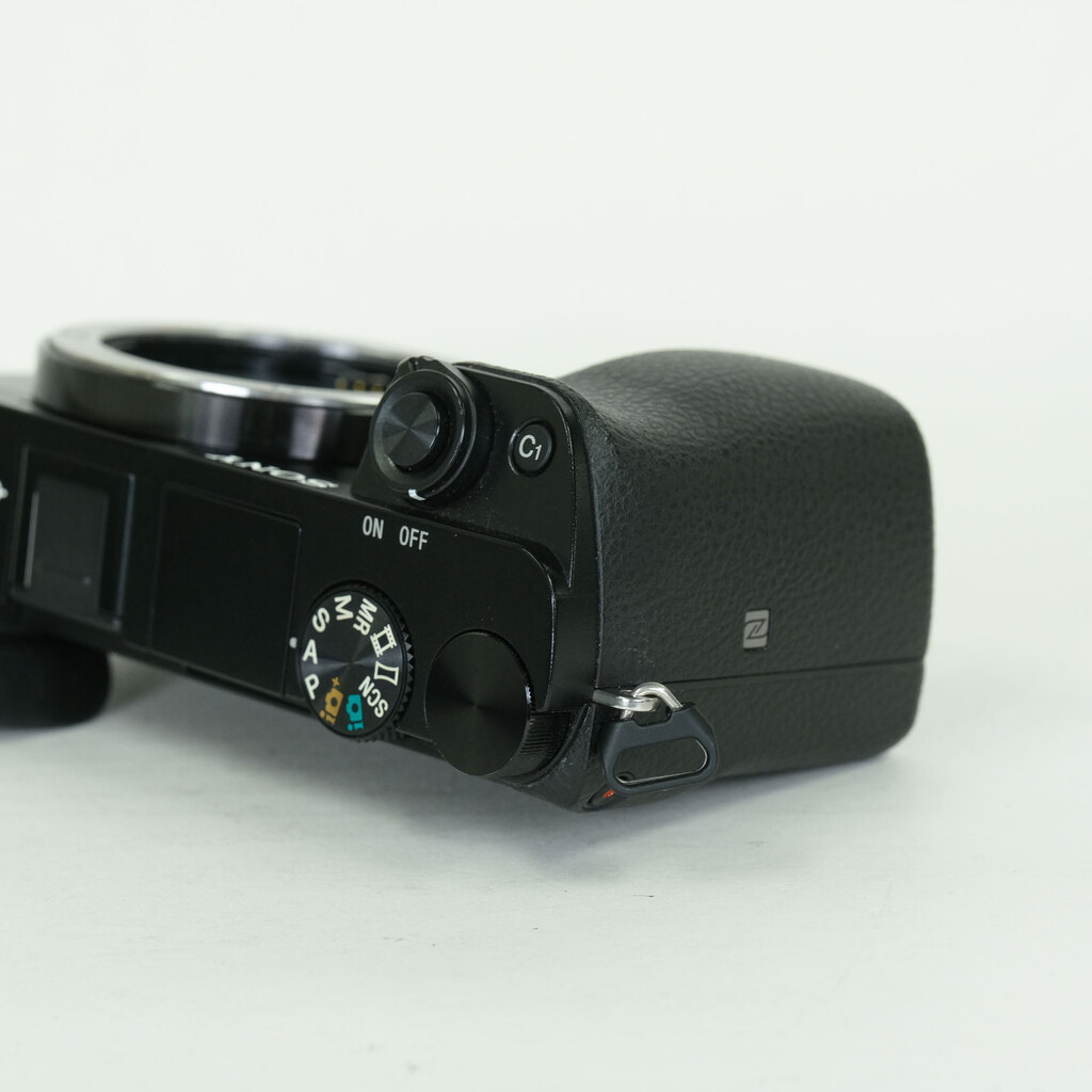 SONY α6000(ILCE-6000) SONY α6000(ILCE-6000)