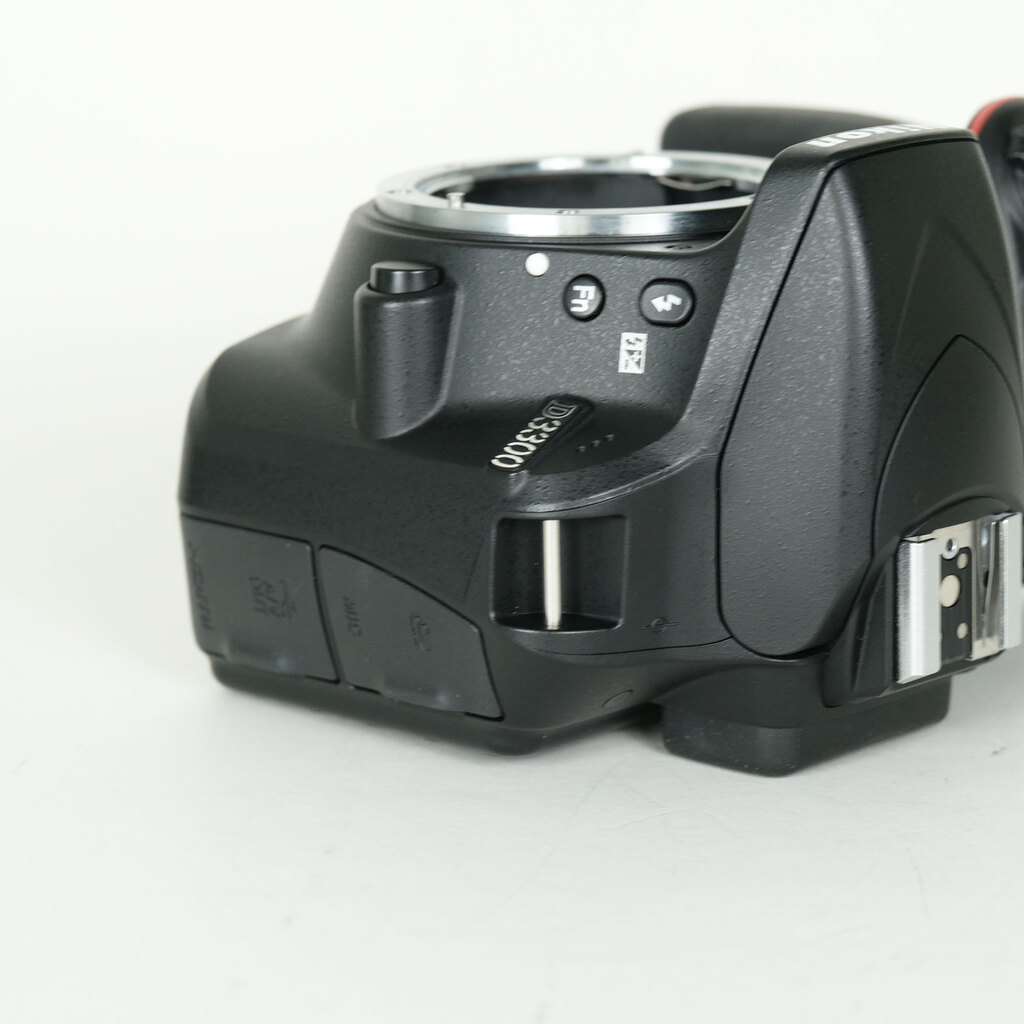 Nikon D3300の出品 | ONE SCENE（ワンシーン）