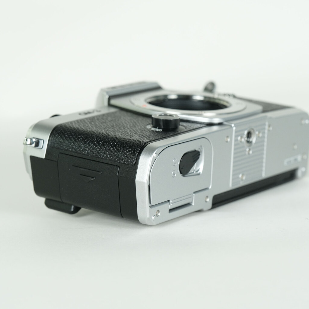 OM SYSTEM OM-3