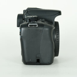 Canon EOS Kiss X7