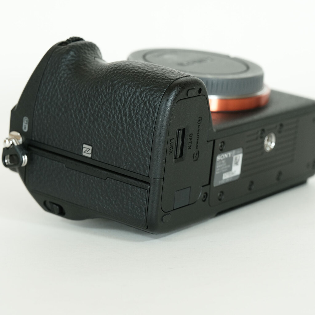 SONY α7 III（ILCE-7M3）