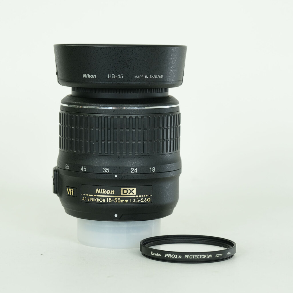Nikon AF-S DX NIKKOR 18-55mm f3.5-5.6G VR II