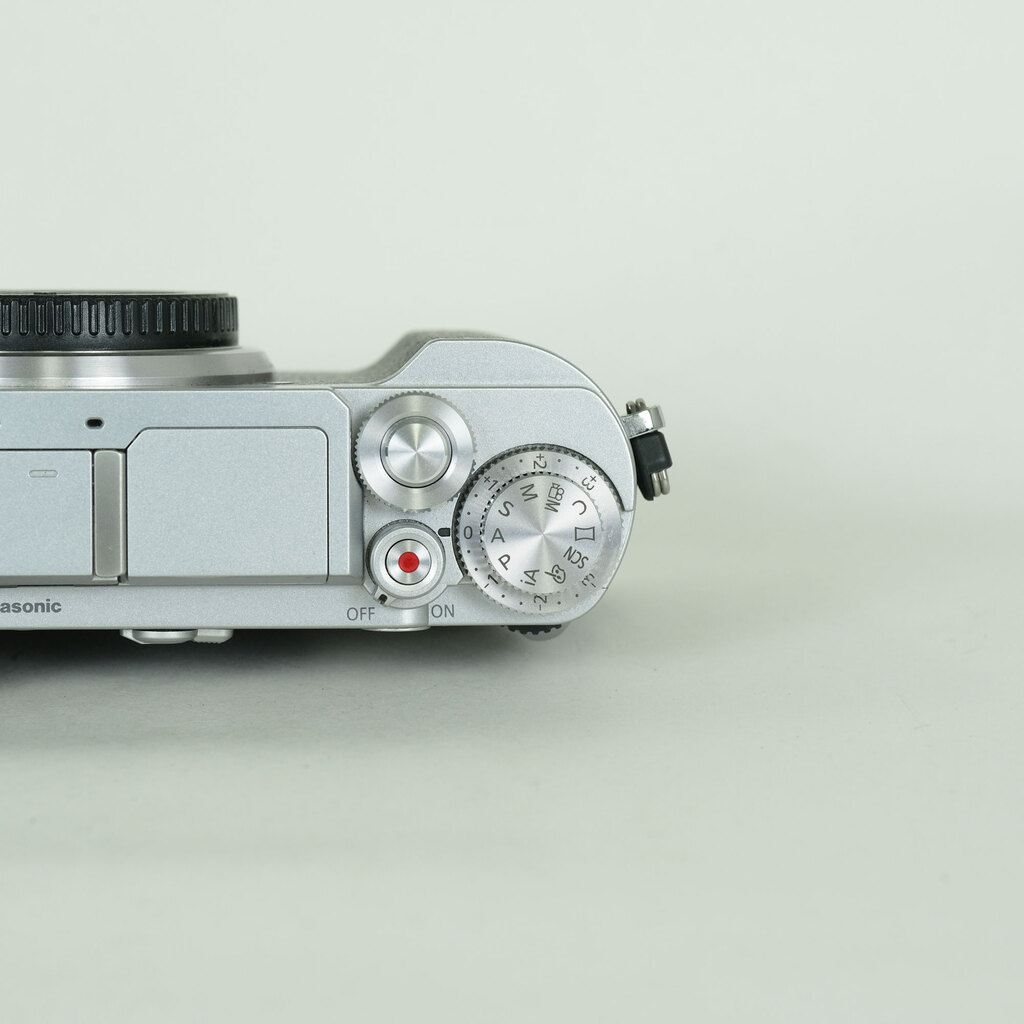 Panasonic LUMIX DC-GX7MK3 シルバー